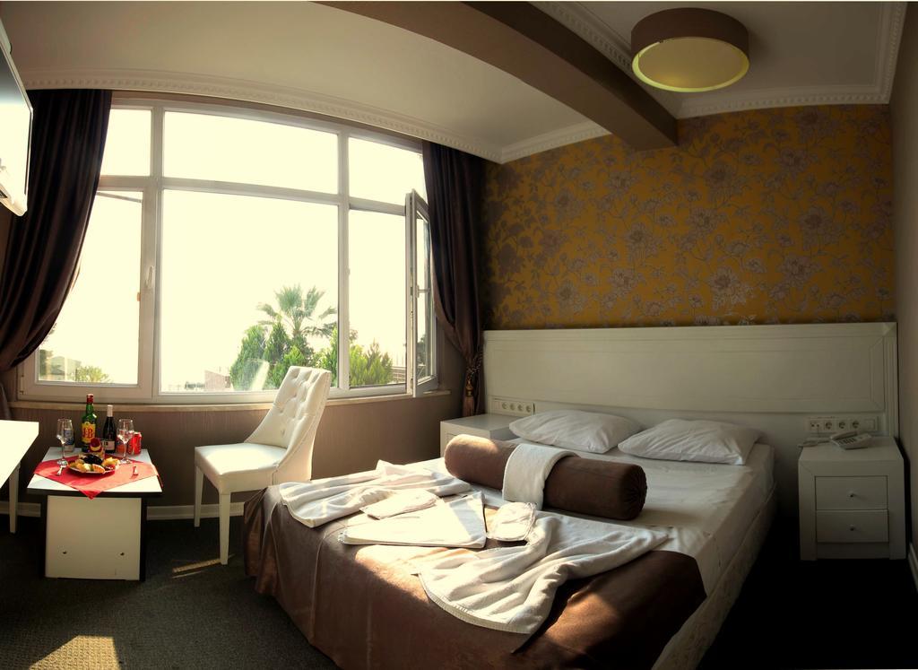 Blue Marine Hotel Sekerpinari 객실 사진